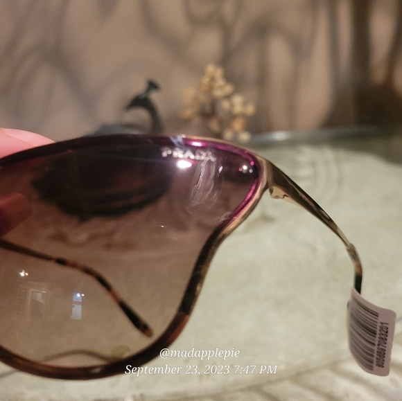 Prada SPR74V Catwalk Modified Cat Eye Sunglasses Gold Frame MA#9 - Picture 4 of 13